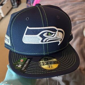 New Era 59fifty Size 7 1/8 Navy and Lime Seattle Seahawks Fitted Cap